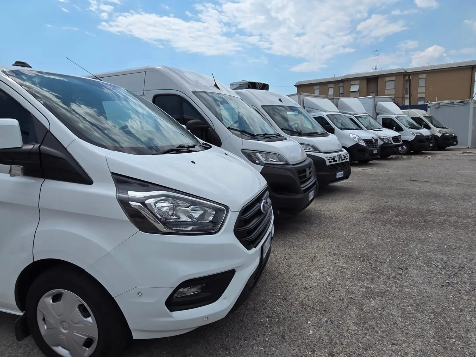 Veicolo commerciale disponibile da Autocarri Brescia